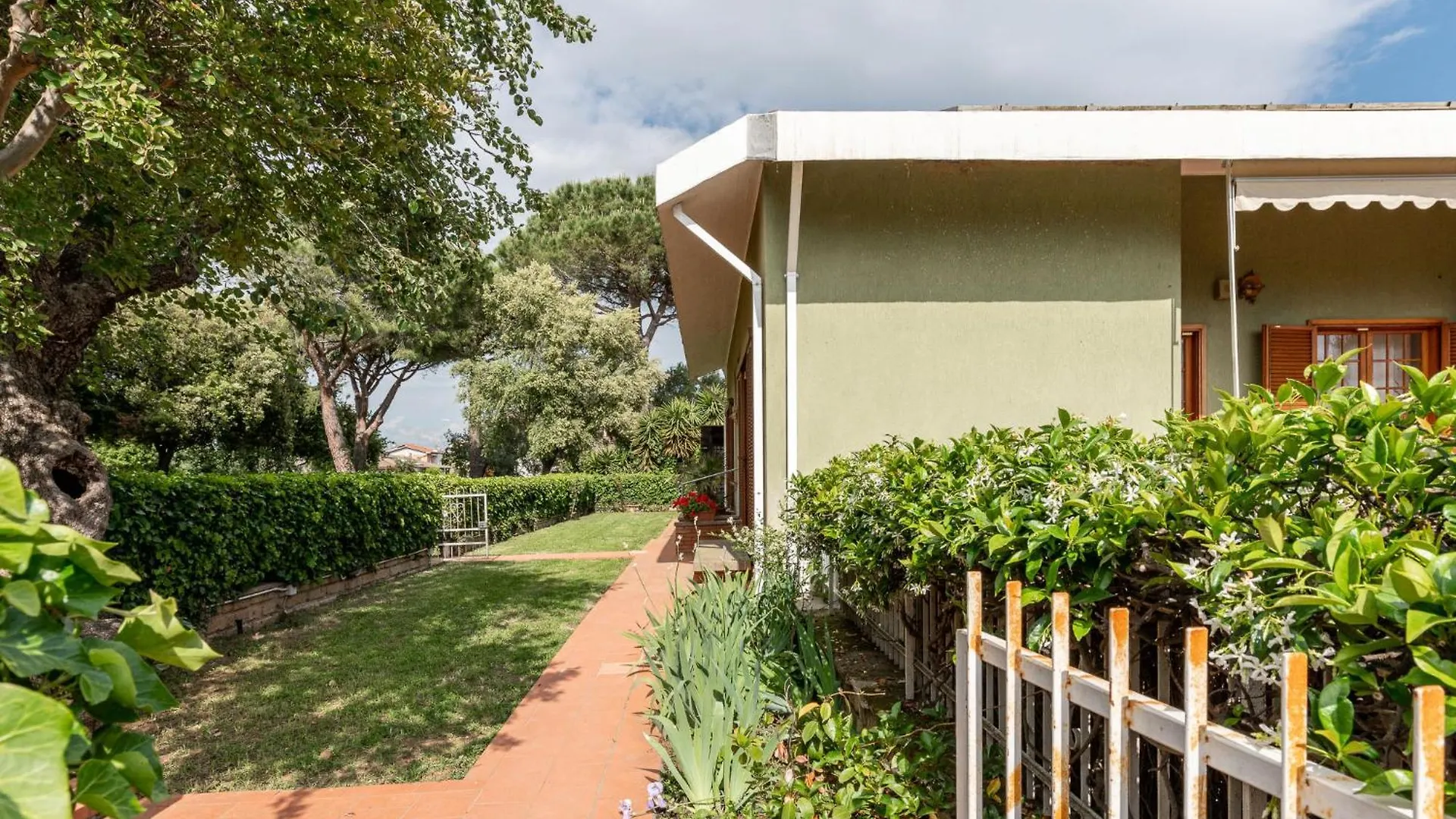 Holiday Home Mara By Interhome Follonica