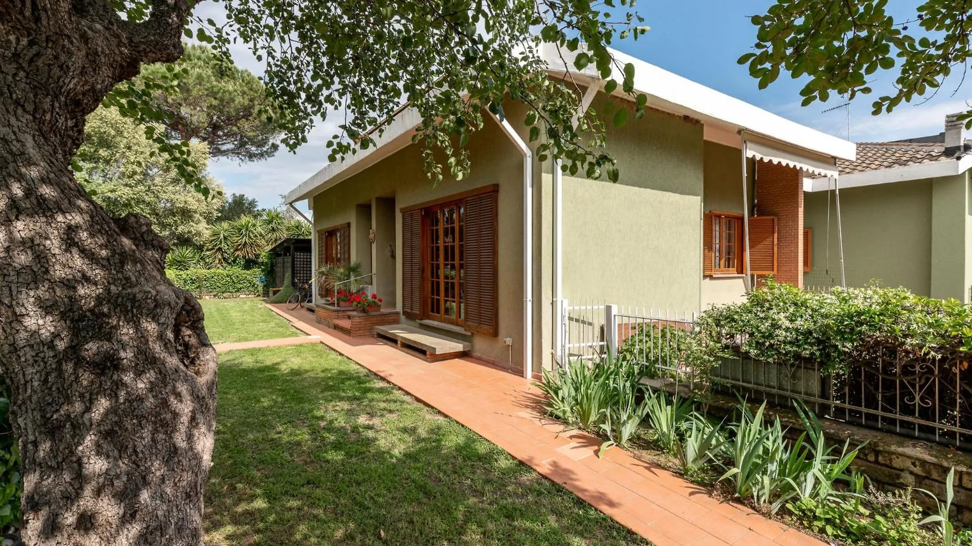 Holiday Home Mara By Interhome Follonica